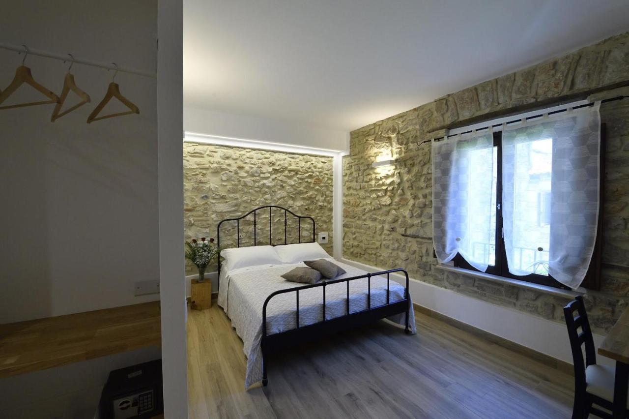 Le Benedettine Affittacamere Relais Fondi Buitenkant foto