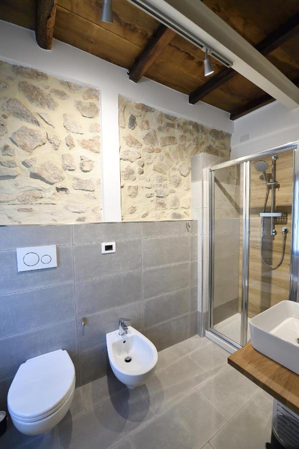 Le Benedettine Affittacamere Relais Fondi Buitenkant foto
